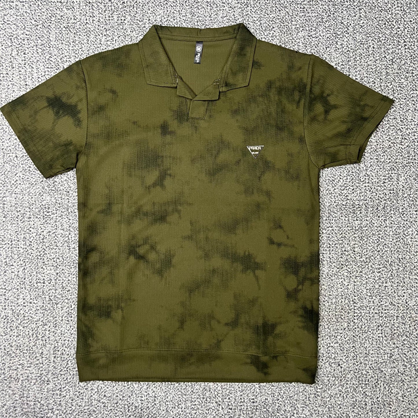 Prada Milano Premium Green Cotton T-Shirt for Men – Luxury Casual Designe|